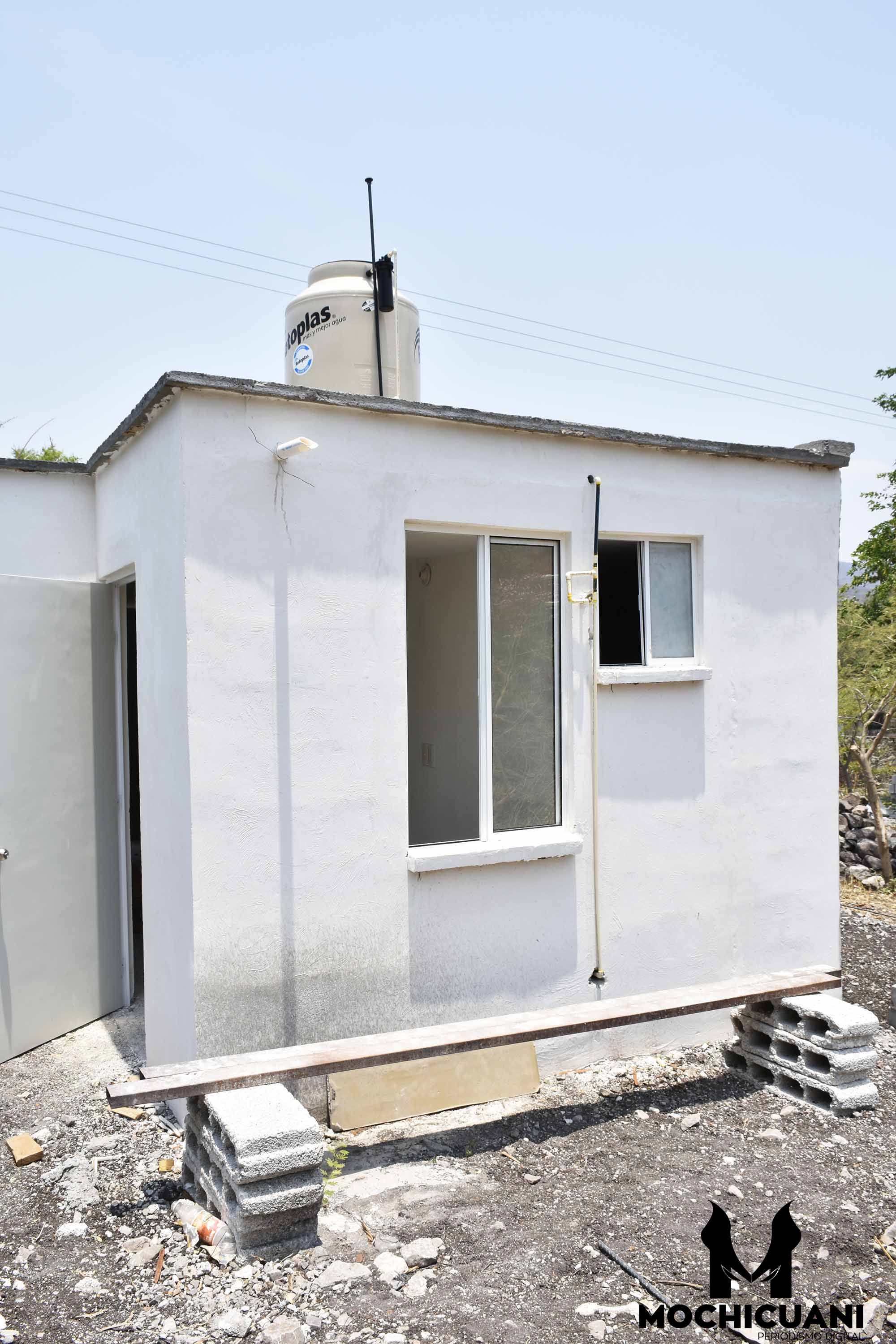 Entrega gobierno casas malhechas en Valle de Vázquez – Mochicuani