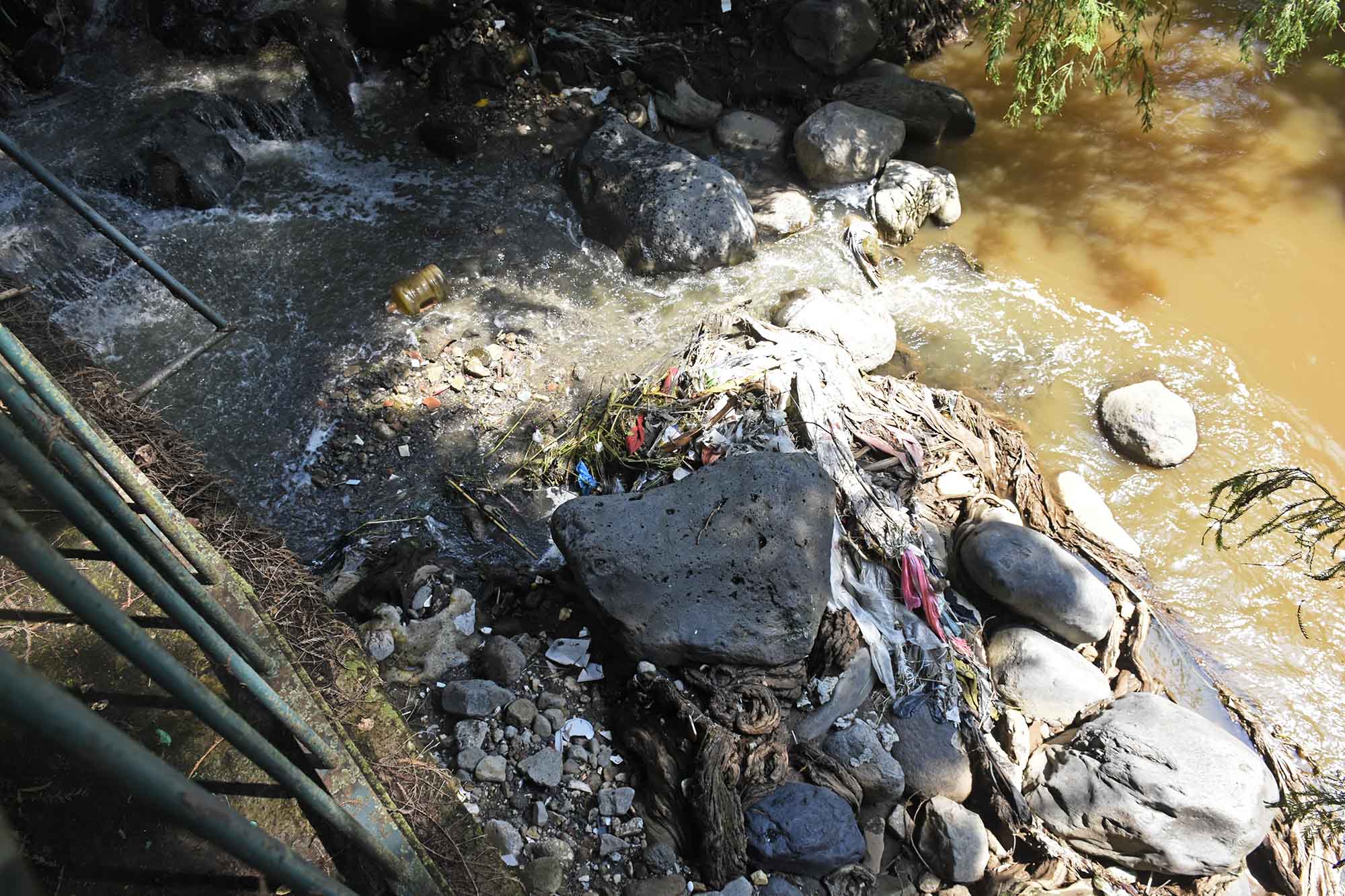 Barranca en Sacatierra y río Apatlaco