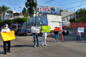 Ex trabajadores en Bloqueo de Avenida Morelos. Foto cortesía