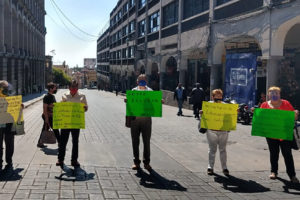 Bloqueo de avenida por maestros