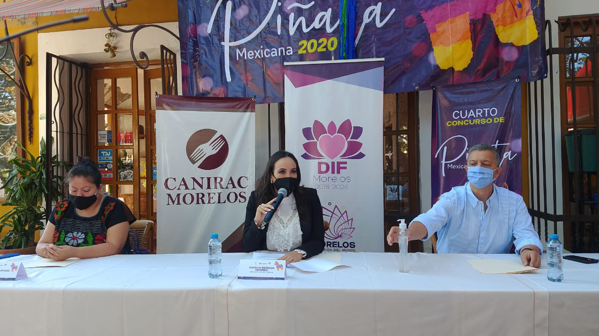 Natalia Rezende en conferencia de prensa. Foto cortesía