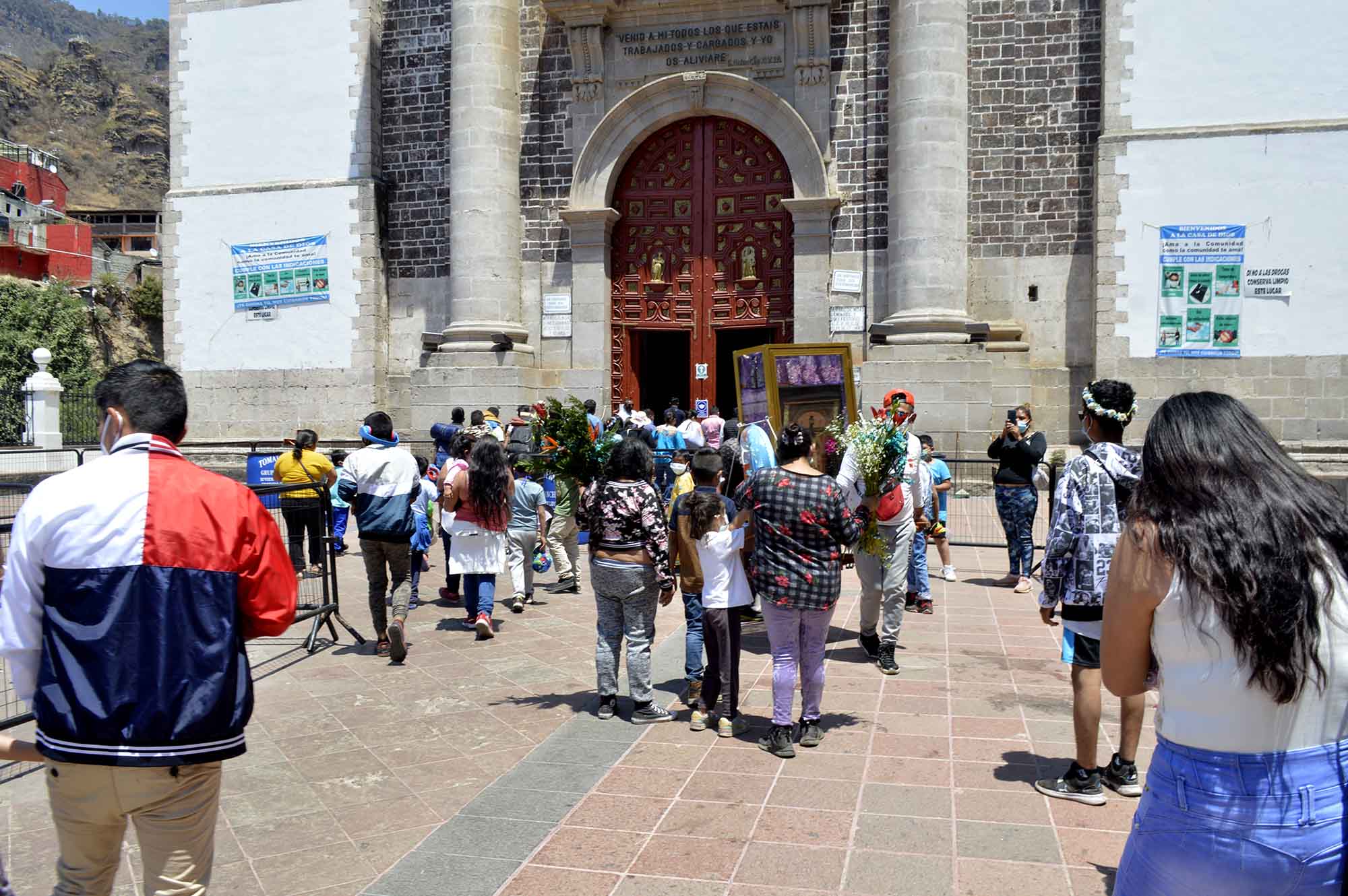 Entrada al Santuario