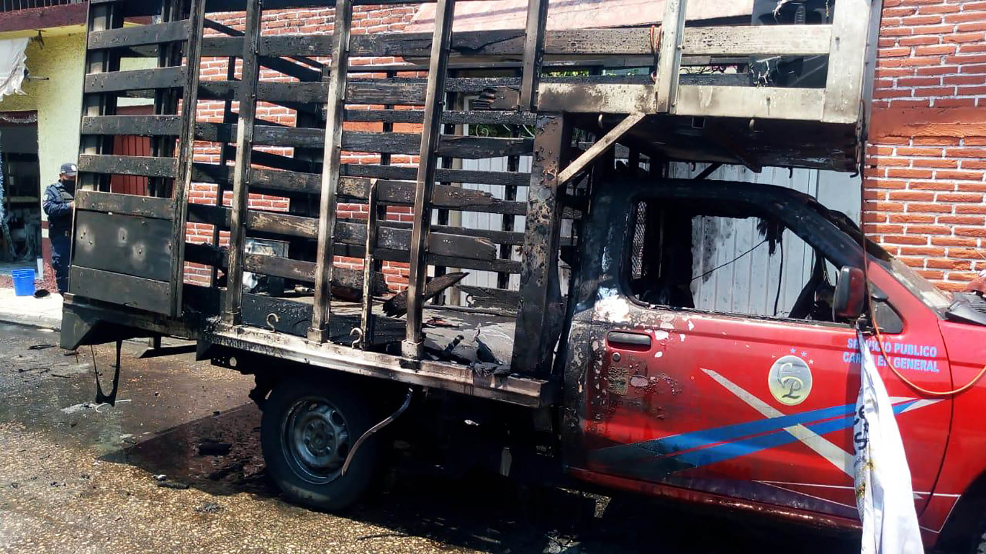 Camioneta quemada