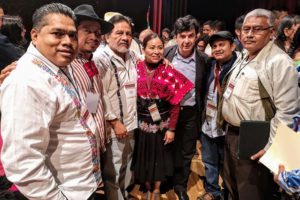 Cielo Gómez con líderes de la Red Nacional de Pueblos Indígenas