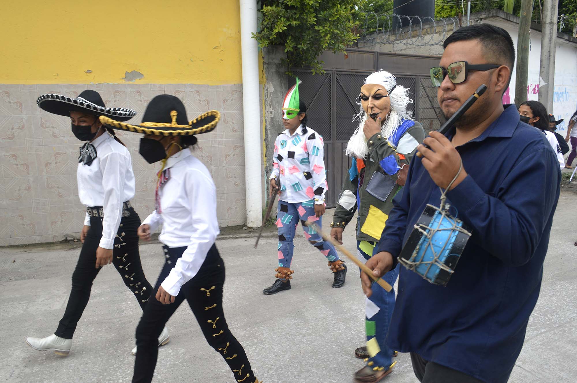 Diahngo Aurelio Paredes Hernández con tecuanes de Tlatenchi 7 septiembre 2021M