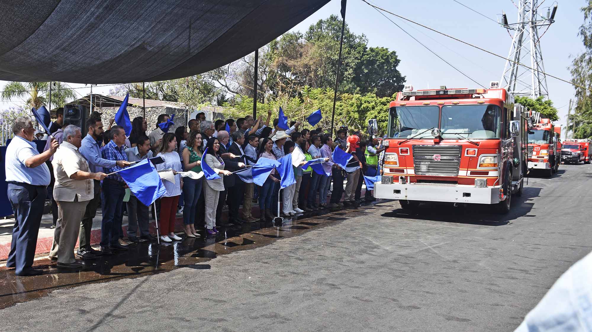 Banderazo camiones de bomberos