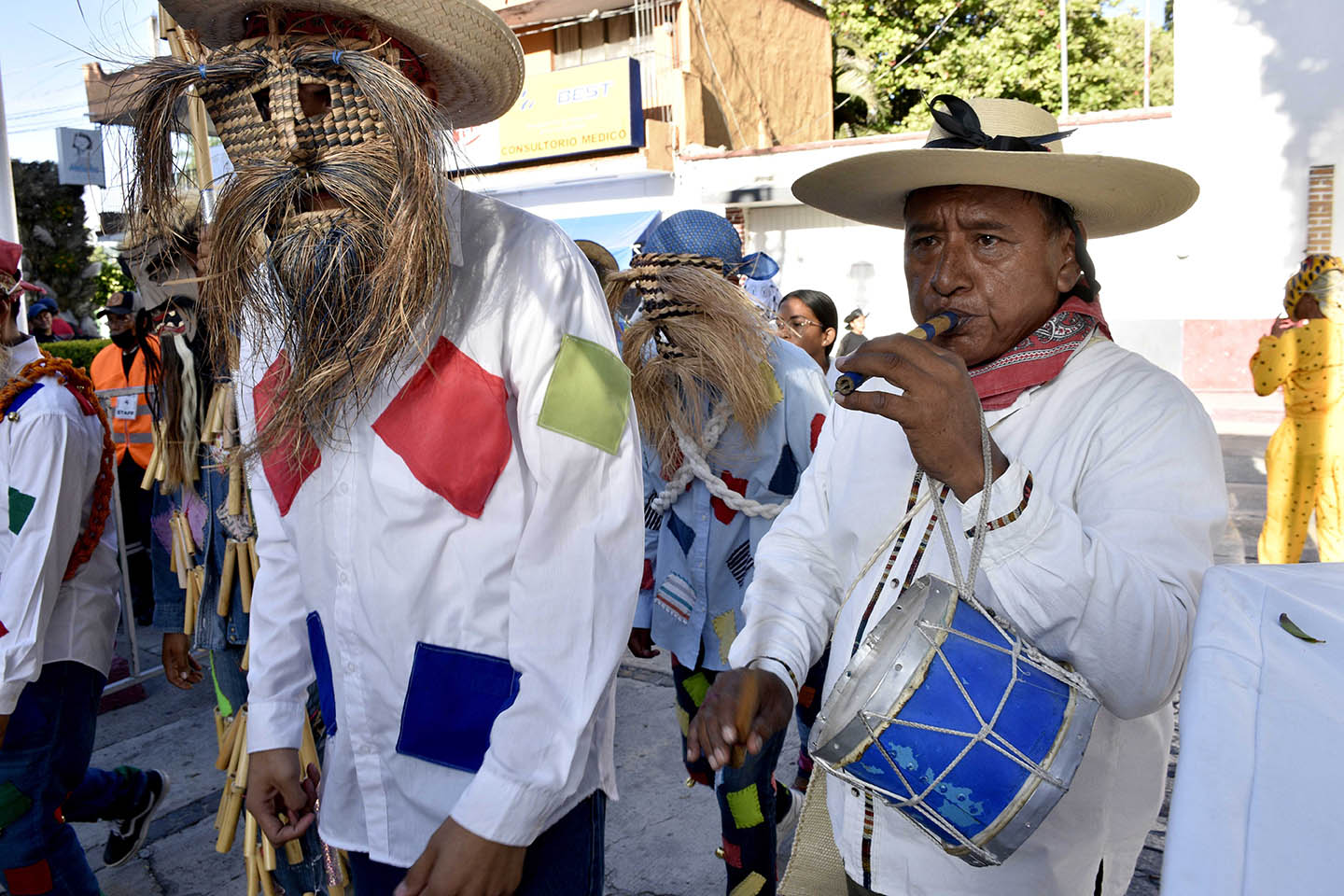 Pablo Paredes y Tecuanes de Tlatenchi