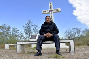 Martin en el monumento