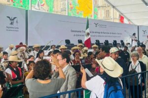 Ceremonia tradicional de entrega de bastón de mando y servicio SCJN