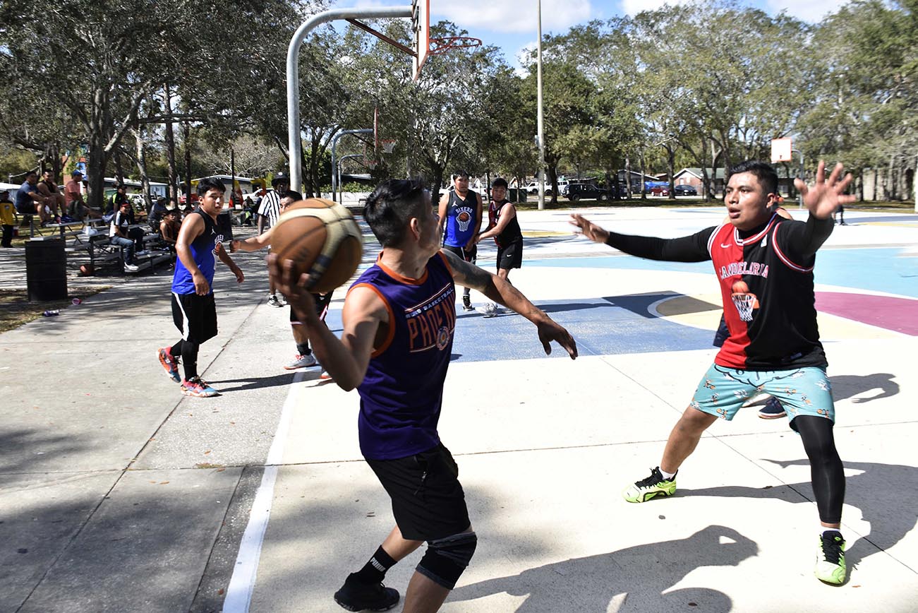 1Indígenas migrantesde Chiapas en Orlando copia