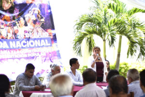 Hortencia Figueroa Peralta durante la Asamblea de la Defensa de la Soberanía Nacional Morelos